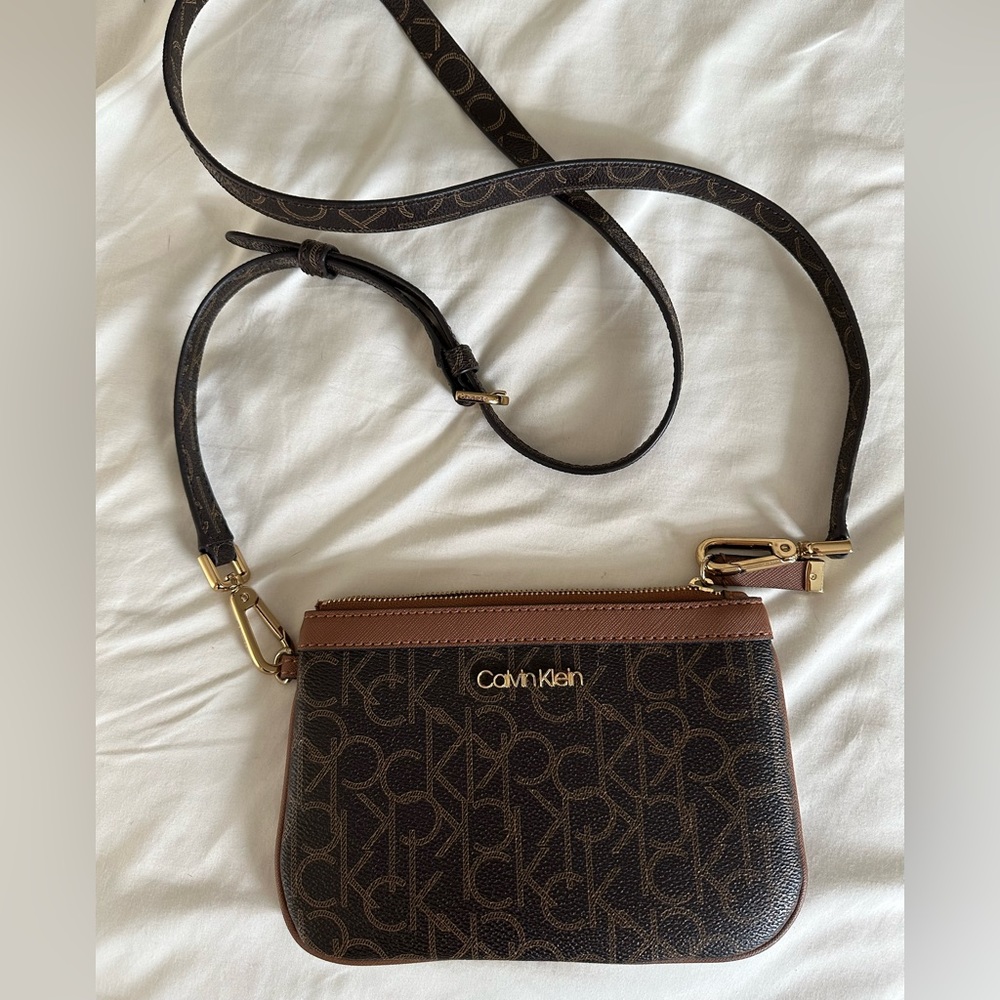 Calvin Klein Crossbody Strap purse